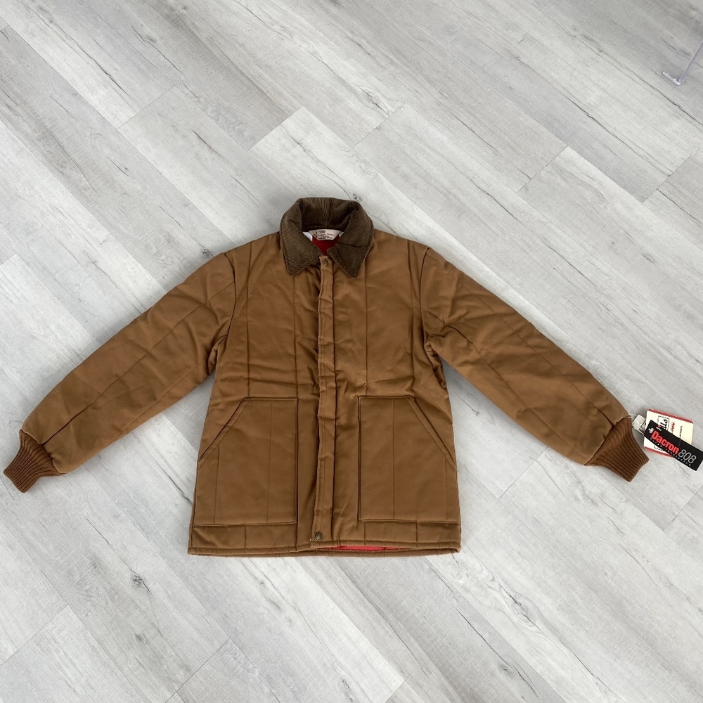 ❤️Vintage Walls Canvas Barn Coat Red Quilt Inside